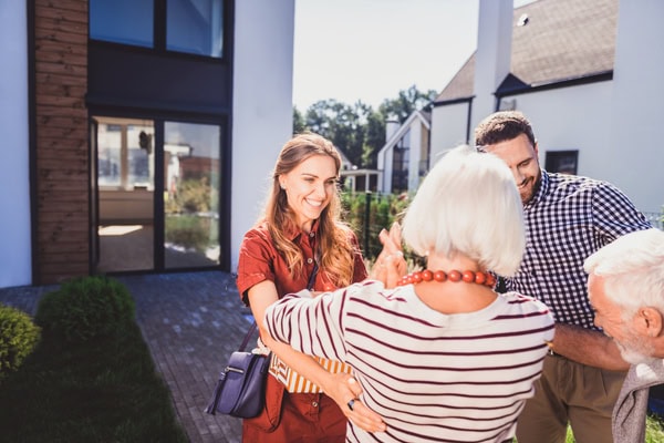 Manfred Schenk Rezensionen: Seniorenwohnstätten mit Herz und Verstand